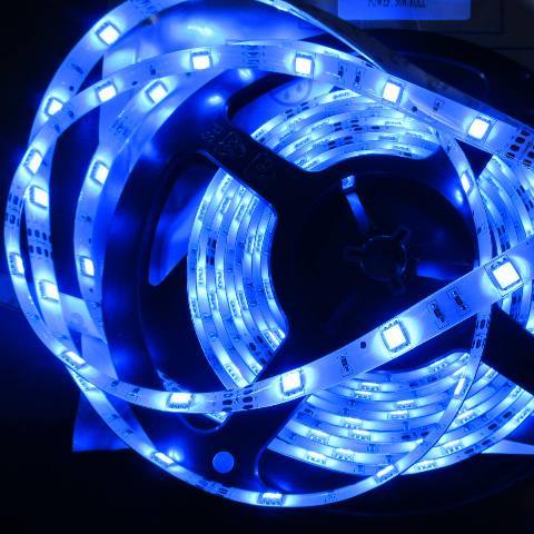 1m. Синя - LED Лента SMD2835 60 LEDs 4,8W